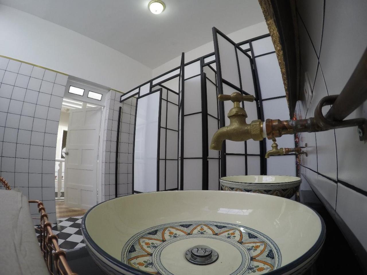 Nomad Hostel Медельин Экстерьер фото