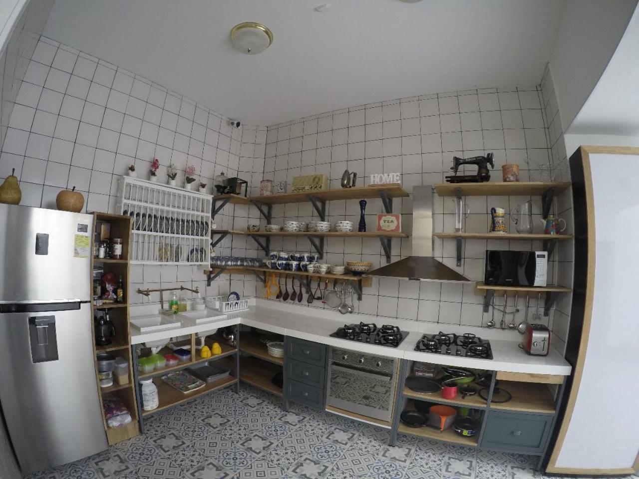 Nomad Hostel Медельин Экстерьер фото